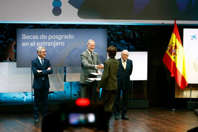 King Felipe presides over the award ceremony for the 44th edition of the La Caixa Foundation’s postgraduate scholarships abroad. King Felipe VI and Isidro Fainé during the award ceremony for the 44th edition of the La Caixa Foundation’s postgraduate scholarships abroad, July 9, 2026, in Madrid, Spain CELEBRITIES LA CAIXA FOUNDATION SCHOLARSHIPS Antonio Gutié Madrid Madrid, Spain Copyright: xAntonioxGutià rrezx 7655510