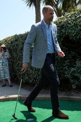 Prince of Wales visit to Hastings Britain s Prince William, Prince of Wales plays a round of crazy golf with young people supported by the local youth charity XTrax, during a visit to the Hastings Adventure Miniature Golf in Hastings, south-east England on July 9, 2026., Credit:CARLOS JASSO PA ROTA - B68 Avalon United Kingdom, East Sussex, Hastings Copyright: xCARLOSxJASSOx xPAxROTAx-xB68x xAvalonx 1115505880
