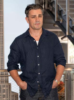 July 8, 2026, New York, New York, USA: HAMISH ALLAN HEADLEY visits the Empire State Building in New York to celebrate the Premiere of The Westies on MGM. 8 July 2026 New York USA - ZUMAa265 20260708_zep_a265_062 Copyright: xEricxAcquayex