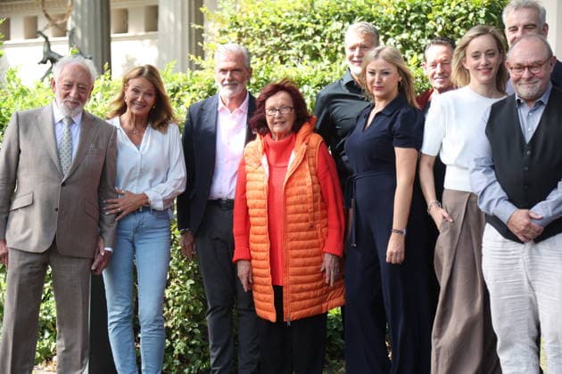 Dieter Hallervorden, Christiane Zander, Marko Pustisek, Brigitte Grothum, Kai Wiesinger, Barbara Maria Sava, Max Tidof, Judith Richter, Heinrich Schafmeister, Frank-Lorenz Engel bei der Jahrespressekonferenz zur Spielzeit 2026 27 im Schlosspark Theater. Berlin, 26.08.2026 Copyright: xAgenturxMatthiasxWehnertx xM.xGränzdörferx