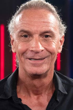 Peter BRINGS, Musiker, Saenger, Portraet, Porträt, Portrait, Angeschnittenes Einzelbild, Einzelmotiv, in der Sendung ,,Koelner Treff,, im WDR Fernsehen, 27.08.2026.