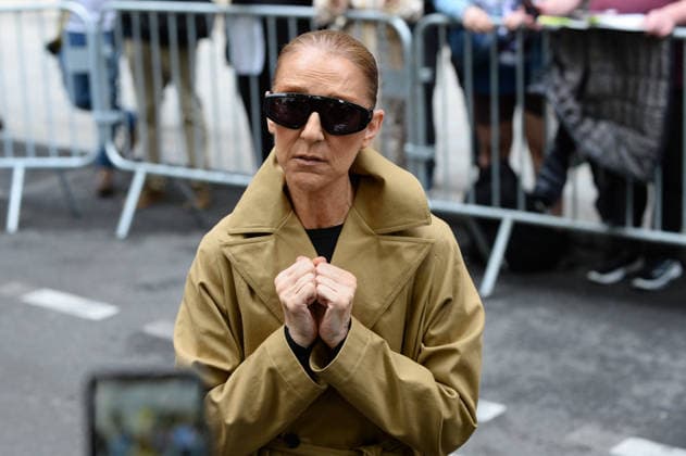 Céline Dion was cheered by her fans upon her arrival at the Royal Monceau luxury hotel in Paris on August 28, 2026. Céline Dion plans to give a series of 16 concerts in France, after more than six years away from the stage due to the rare neurological condition she suffers from. Her shows will begin on September 12, 2026, at the Plenitude Arena in Nanterre, Hauts-de-Seine. She plans to perform three concerts a week, on Wednesdays, Fridays, and Saturdays, in front of more than 30,000 spectators per night. Ten additional concerts are also scheduled for May 2027. Céline Dion was greeted by fans upon her arrival at the Royal Monceau luxury hotel in Paris on August 28, 2026. She plans to perform a series of 16 concerts in France, marking her re Copyright: xAgencex xBestimagexAgencex xBestimagex