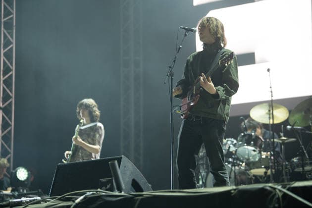 Geese perform at Reading Festival 2026 Friday - Little John s Farm, Reading, UK Guitarist Emily Green and lead singer Cameron Winter of American Rock band Geese performs on the Gallery Stage at Reading Festival 2026, Little John s Farm, Reading, England, UK on Friday 28 August 2026., Credit:Justin Ng Avalon UK, England, Reading, Little John s Farm Copyright: xJustinxNgx xAvalonx 1129016990