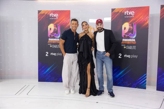 Presentation of the 2026 Juventud Awards I D TV host and actor Jesús Vázquez, model and host Alejandra Espinoza, and TV host Jomari Goyso pose at the photocall for the presentation of the 2026 Juventud Awards, on August 31, 2026, in Madrid, Spain. The Premios Juventud, presented by RTVE and TelevisaUnivision, recognize the work of role models for the younger generations, with categories such as television, streaming, music, and content creators. AUGUST 31, 2026 CELEBRITIES FAMOUS YOUNG PEOPLE Jesús Hellí Madrid Madrid, Spain Copyright: xJesusxHellinx 7740897