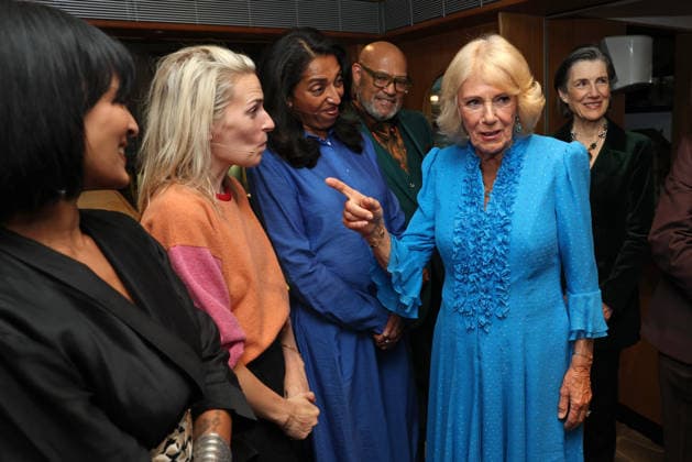 Queen Camilla Takes Part In Letters Live 2026 LONDON, ENGLAND - SEPTEMBER 03: (L-R) Anoushka Shankar, Sara Pascoe, Sindhu Vee, Laurence Fishburne, Queen Camilla and Dame Harriet Walter attend Letters Live 2026 at The Royal Festival Hall on September 03, 2026 in London, England., Credit:Chris Jackson PA ROTA - B68 Avalon United Kingdom, England, London, The Royal Festival Hall Copyright: xChrisxJacksonx xPAxROTAx-xB68x xAvalonx 1130491778