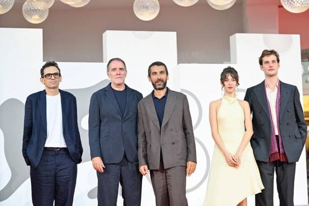 September 4, 2026, Venice, Rome, Italy: Nicola Lagioia, Valerio Mastrandrea, Edoardo Gabbriellini, Gaia Merlonghi and Emanuele Maria Di Stefano during the red carpet of the film La Citto dei Vivi , 83rd Venice International Film Festival, Venice, 04 09 2026 Venice Italy - ZUMAa289 20260904_zia_a289_391 Copyright: xMariaxLauraxAntonellix xAgfx