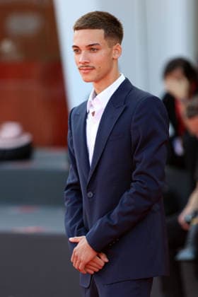 Italy, Lido di Venezia, September 4, 2026 - The Red Carpet of 15 18 A Place To Heal Screening during the 83rd Venice International Film Festival Europe, Italy, Lido di Venezia, September 4, 2026: Kenji Peyran attends the 15 18 A Place To Heal red carpet during the 83rd Venice International Film Festival at Sala Grande on September 04, 2026 in Venice, Italy., Credit:Ottavia Da Re Sintesi Agenzia Sintesi Avalon Italy, Venice Copyright: xOttaviaxDaxRe Sintesix xAgenziaxSintesix xAvalonx 1130963272