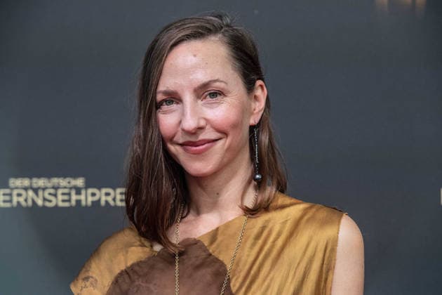 Katharina SCHUETTLER, Schüttler, Schauspielerin, Roter Teppich, Red Carpet Show, Ankunft, arrival, Verleihung des Deutschen Fernsehpreises, Der Deutsche Fernsehpreis 2026, Deutscher Fernsehpreis 2026 im Confex Koeln, am 09.09.2025.