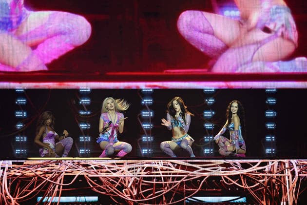 Katseye, Daniela Avanzini, Megan Skiendiel, Yoonchae, Lara Raj At Accor Arena - Paris Katseye, Daniela Avanzini, Megan Skiendiel, Yoonchae, Lara Raj performs at the Accor Arena in Paris, France on September 9, 2026. Photo by Christophe Meng ABACAPRESS.COM Paris France Copyright: xMengxChristophe ABACAx