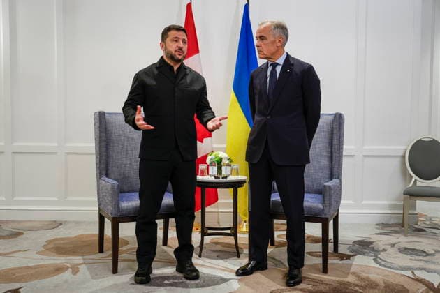 September 10, 2026, Calgary, Ab, CANADA: Prime Minister Mark Carney, right, and Volodymyr Zelenskyy, president of Ukraine, meet in Calgary, Alta., Thursday, Sept. 10, 2026. Calgary CANADA - ZUMAc35_ 20260910_zaf_c35_014 Copyright: xJeffxMcintoshx