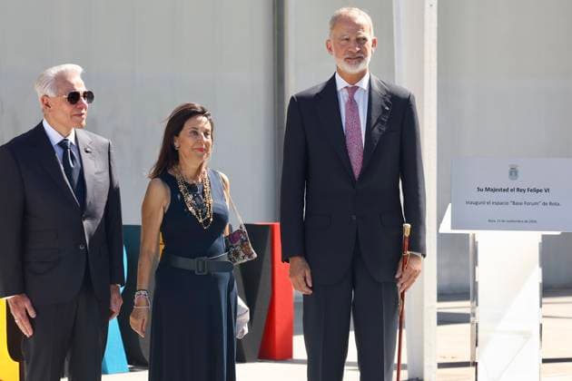 Felipe VI Visits the Rota Base on the 25th Anniversary of the September 11 Terrorist Attacks in the U.S. King Felipe VI (2d), accompanied by Defense Minister Margarita Robles (1i), during the inauguration of the Rota Base Forum Cultural Center and Municipal Museum on September 11, 2026, in Rota, Cádiz, Andalusia, Spain. After attending the ceremonies honoring the victims of the September 11 terrorist attacks, King Felipe VI also inaugurated the Rota Base Forum Cultural Center and Municipal Museum, which chronicles the town’s evolution as a defensive enclave from the 18th century to the present day, as well as the impact and transformation it underwent following the establishment of the base and more than 60 years of U.S. presence. Septembe Copyright: xNachoxFradex 7765318