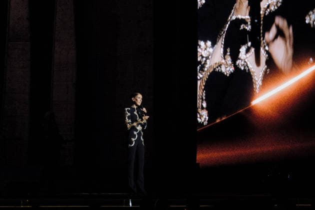 Exclusive: Quebec singer Céline Dion makes a triumphant return to the stage at the Plénitude Arena to kick off her Paris residency, a series of sixteen concerts scheduled through October 17, 2026. Ten additional dates are planned for May 2027. In front of an audience of approximately 30,000 people from all over the world, the 58-year-old artist performed her first full concert in six years, following a long hiatus due to her battle with stiff-person syndrome, a rare neurological disorder diagnosed in 2022. Visibly moved, Céline Dion paused her first song, On ne change pas, overcome with emotion, before launching into a show lasting more than two hours, featuring her greatest hits, including My Heart Will Go On, Pour que tu m’aimes enc Copyright: xAgencex xBestimagexAgencex xBestimagex