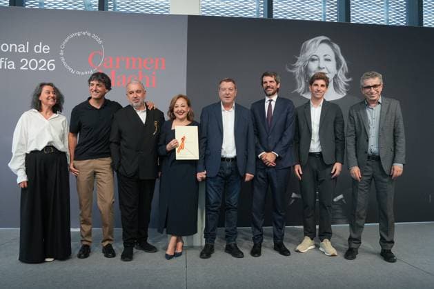 Carmen Machi, 2026 National Film Award Winner Actress Carmen Machi 4i, screenwriter Diego San José 2i, director Félix Sabroso 3i, Minister of Culture Ernest Urtasun 3d, and the mayor of Donosti, Jon Insausti 2d, during the ceremony to present the National Film Award to Carmen Machi on September 19, 2026, in San Sebastián, Guipúzcoa, Basque Country, Spain. The National Film Award, presented as part of the San Sebastián Film Festival, recognizes the most outstanding contribution to Spanish cinema, preferably demonstrated through a work released to the public or professional work carried out during the year 2025, or, in duly justified exceptional cases, it is awarded in recognition of a professional career. SEPTEMBER 19, 2026 San Sebastián, G Copyright: xUnanuex 7785449