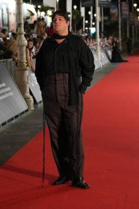 Red carpet for *La bola negra* by Los Javis at the San Sebastián Film Festival Actor Carlos González on the red carpet for *La bola negra* at the Victoria Eugenia Theater on September 20, 2026, in San Sebastián, Guipúzcoa, Basque Country, Spain. La bola negra adapts and expands upon an unfinished play by Federico García Lorca. It tells three stories of men from different eras, connected by sexuality, desire, pain, and heritage. The film opens in Spanish theaters on September 25 and has been selected by the Spanish Film Academy to represent Spain at the upcoming Academy Awards. SEPTEMBER 20, 2026 San Sebastián, Guipúzcoa, Basque Country, Spain San Sebastián, Guipúzcoa, Country V, Spain Copyright: xUnanuex 7789073