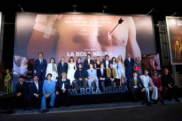 74th San Sebastian International Film Festival: La Bola Negra Red Carpet Penelpe Cruz, Natalia de Molina, Lola Duenas, Miguel Bernardeau, Carlos Gonzalez, Javier Calvo, Javier Ambrossi, Guitarricadelafuente (Ãlvaro Lafuente Calvo), Milo Quifes attended La Bola Negra Red Carpet during 74th San Sebastian International Film Festival at Victoria Eugenia Theatre on September 20, 2026 in Donostia San Sebastian, Spain Photo by IMAGO MPG Donostia San Sebastian Victoria Eugenia Theatre Euskadi Spain Copyright: xMPGx