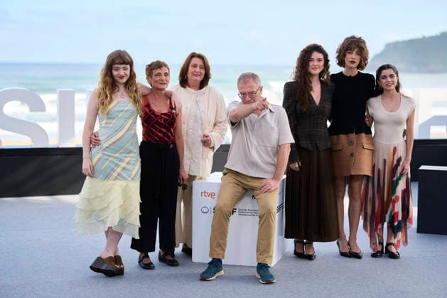 September 21, 2026, Madrid, Madrid, Spain: MaroÂa Gandiaga, Daniel Monzo³n, Zoe Bonafonte, Manuela Calle, Adelfa Calvo, Belo n Cruz, Carla DomoÂnguez attended Ruega por nosotras Photocall during 74th San Sebastian International Film Festival at Kursaal Palace on September 21, 2026 in Donostia San Sebastian, Spain Madrid Spain - ZUMAg15_ 20260921_zaf_g15_006 Copyright: xJackxAbuinx