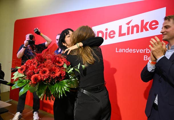 Die Linke Berlin Party Conference in Berlin BERLIN, GERMANY - SEPTEMBER 25: Party members take part in the extraordinary session of the 10th State Party Congress of the Die Linke (The Left Party) to assess the election results in Berlin on September 25, 2026. Mayor candidate Elif Eralp also took part in the conference. Volodymyr Sindieiev Anadolu Berlin Germany. Editorial use only. Please get in touch for any other usage. Copyright: x2026xAnadoluxVolodymyrxSindieievx