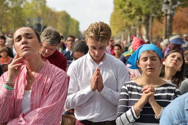 Pope Leo XIV’s Mass on the Champs-Élysées POPE’S VISIT TO FRANCE PHOTOPQR LE PARISIEN Olivier Arandel Staff Paris September 26, 2026 Paris, France Saturday, September 26, 2026 Religion Society Pope Leo XIV’s Visit to France This Saturday, approximately 600,000 faithful are expected on the Champs-Élysées for a massive Mass presided over by Leo XIV LP Olivier Arandel September 25, 2026, Paris, France Pope Leo XIV is on an apostolic visit to France from September 25 to 28, 2026 Local Caption LP Olivier Arandel Paris 75 France Copyright: xPHOTOPQR LExPARISIEN MAXPPPxLP OlivierxArandelx(Staff)x 20260926LPA1690 20260926LPA1690