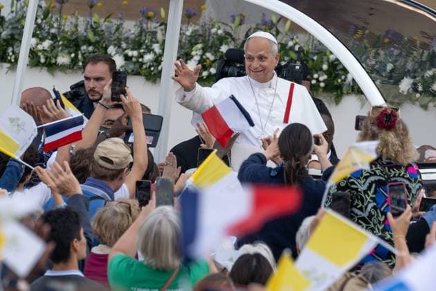 POPE S VISIT TO FRANCE PHOTOPQR OUEST FRANCE Stéphane Geufroi Paris September 26, 2026 Leon XIV begins aa historic four-day visit to France—an event for which one million people are expected. This Saturday, September 26, his visit to France included a massive Mass at Place de la Concorde attended by more than 700,000 faithful. September 25, 2026, Paris, France Pope Leo XIV is on an apostolic visit to France from September 25 to 28, 2026, Paris, France Copyright: xPHOTOPQR OUESTxFRANCE MAXPPPxStéphanexGeufroix 20260926OFR2181 20260926OFR2181