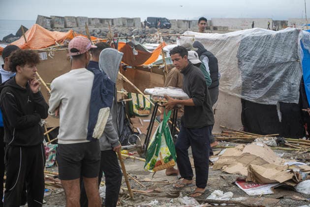 Rain Affects the Settlements on El Trampolín Beach in Ceuta Migrants Remain in the Settlements on El Trampolín Beach Despite the Rain, as of September 28, 2026, in Ceuta, Spain. Around 3,000 migrants remain in makeshift settlements on Ceuta’s beaches following the massive influx recorded in late July. Continuous rain is flooding the ground and damaging the shacks built with reeds, plastic, cardboard, and sheets on Trampolín Beach. SEPTEMBER 28, 2026, Ceuta, Ceuta, Spain Copyright: xMarcosxMorenox 7806287