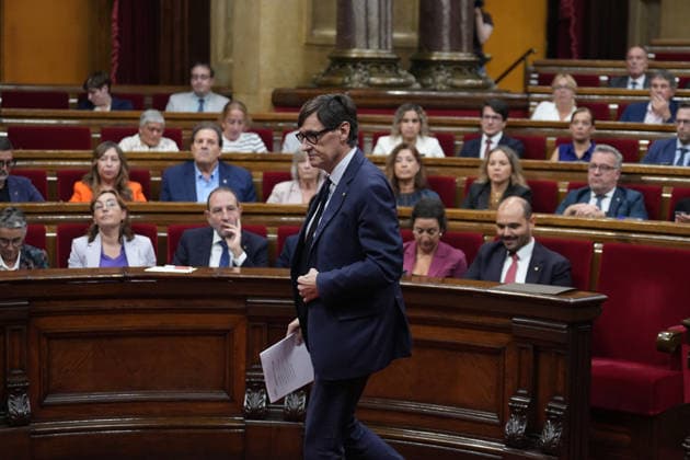 General Policy Debate in the Parliament of Catalonia Salvador Illa, President of the Generalitat of Catalonia, during the General Policy Debate in the Parliament of Catalonia on September 29, 2026, in Barcelona, Catalonia, Spain. This key plenary session, which kicks off the political year, is marked by proposals on housing, regional financing, and education management. SEPTEMBER 29, 2026 CATALONIA DEBATE POLITICIANS GENERAL POLICY PLENARY SESSION Barcelona Catalonia Barcelona Catalonia Spain Copyright: xDavidxZorrakinox 7808507