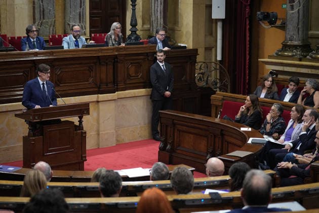 General Policy Debate in the Parliament of Catalonia Salvador Illa, President of the Generalitat of Catalonia, speaks during the General Policy Debate in the Parliament of Catalonia on September 29, 2026, in Barcelona, Catalonia, Spain. This key plenary session, which kicks off the political year, is marked by proposals on housing, regional financing, and the management of education. SEPTEMBER 29, 2026 CATALONIA DEBATE POLITICIANS GENERAL POLICY PLENARY SESSION Barcelona Catalonia Barcelona Catalonia Spain Copyright: xDavidxZorrakinox 7808510