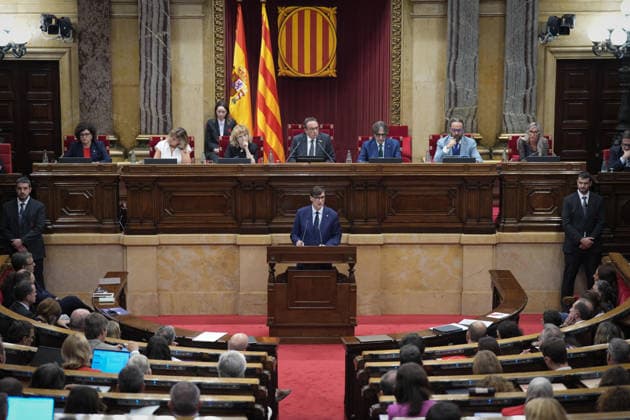 General Policy Debate in the Parliament of Catalonia Salvador Illa, President of the Generalitat of Catalonia, speaks during the General Policy Debate in the Parliament of Catalonia on September 29, 2026, in Barcelona, Catalonia, Spain. This key plenary session, which kicks off the political year, is marked by proposals on housing, regional financing, and the management of education. SEPTEMBER 29, 2026 CATALONIA DEBATE POLITICIANS GENERAL POLICY PLENARY SESSION Barcelona Catalonia Barcelona Catalonia Spain Copyright: xDavidxZorrakinox 7808512