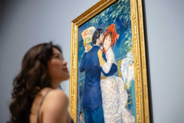 Renoir and Love at the National Gallery, London, UK 30 September 2026 Pierre-Auguste Renoir s Dance in the Country, 1883, on display at the press preview of Renoir and Love at the National Gallery, London, UK, on 30 September 2026. The work, on loan from the Musà e d Orsay, Paris, is among 45 paintings in the most significant exhibition of Renoir s work in the UK for 20 years, on view from 3 October 2026 until 31 January 2027., Credit:PETE SPELLER Avalon Copyright: xPETExSPELLERx xAvalonx 1139422306