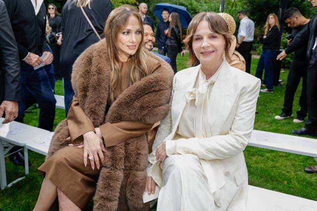 Jennifer Lopez and Juliette Binoche in the front row at the Stella McCartney Women s Ready-to-Wear Spring Summer 2027 Collection fashion show during Paris Fashion Week, September 30, 2026, Olivier Borde, Bestimage, Front Row of the Stella McCartney Women’s Ready-to-Wear Spring Summer 2027 Collection fashion show, during Paris Fashion Week, September 30, 2026, Paris, France Copyright: xOLIVIERxBORDEx xBESTIMAGExOLIVIERxBORDEx xBESTIMAGEx
