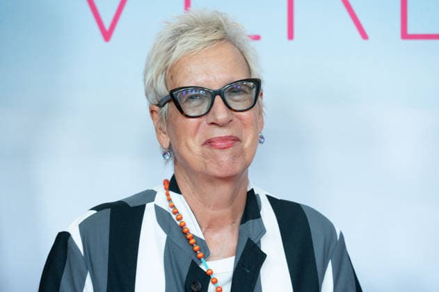 Doris DOERRIE, Dörrie, Regisseurin, Portraet, Porträt, Portrait, Angeschnittenes Einzelbild, Einzelmotiv, Roter Teppich, Red Carpet Show, Ankunft, arrival, Filmpremiere Frau Winkler verlaesst das Haus,, am 30.09.2026, in der Lichtburg in Essen,