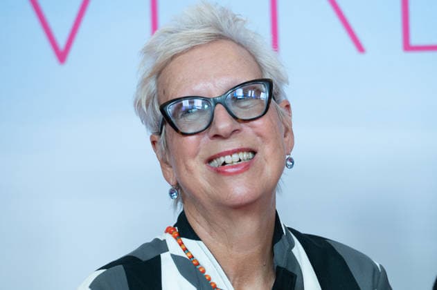 Doris DOERRIE, Dörrie, Regisseurin, Portraet, Porträt, Portrait, Angeschnittenes Einzelbild, Einzelmotiv, Roter Teppich, Red Carpet Show, Ankunft, arrival, Filmpremiere Frau Winkler verlaesst das Haus,, am 30.09.2026, in der Lichtburg in Essen,