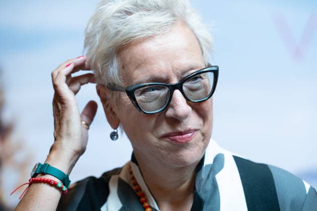 Doris DOERRIE, Dörrie, Regisseurin, Portraet, Porträt, Portrait, Angeschnittenes Einzelbild, Einzelmotiv, Roter Teppich, Red Carpet Show, Ankunft, arrival, Filmpremiere Frau Winkler verlaesst das Haus,, am 30.09.2026, in der Lichtburg in Essen,