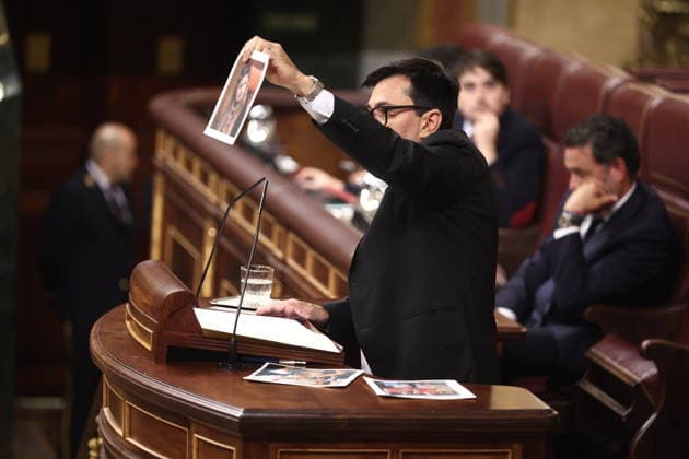 Congress Votes on Housing Decrees Sumar Representative Gerardo Pisarello speaks during a plenary session in the Congress of Deputies on October 2, 2026, in Madrid, Spain. Congress is voting today on whether to ratify or repeal the two Royal Decrees on housing issued by the government this week in the Official State Gazette (BOE). Specifically, these are Royal Decree-Law No. 26 of 2026, dated September 29, which adopts urgent measures to protect the social function of housing and expand the supply of affordable housing, and Royal Decree-Law 27 2026, dated September 29, adopting urgent measures to strengthen the stability of lease agreements for primary residences. OCTOBER 2, 2026 Madrid, Madrid, Spain Copyright: xEduardoxParrax 7814868