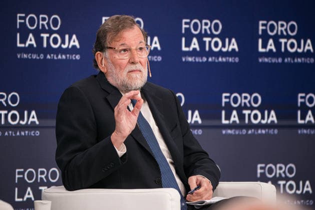 Second Day of the La Toja Vínculo Atlántico Forum Former Prime Minister Mariano Rajoy, during the La Toja Vínculo Atlántico Forum, on October 2, 2026, in O Grove, Pontevedra, Galicia, Spain. The La Toja Vínculo Atlántico Forum is a renowned annual forum for debate and reflection focused on the defense of liberal democracy, the Atlantic partnership, and international cooperation. Founded in 2019 on the initiative of Josep Piqué, Amancio López Seijas, and the Hotusa Group, it brings together prominent political and business leaders, academics, and representatives of civil society on the island of La Toja. OCTOBER 2, 2026 Elena Ferná O Grove, Pontevedra, Galicia O Grove, Pontevedra, Galicia, Spain Copyright: xElenaxFernandezx 7815474