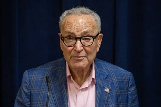 October 4, 2026, New York, New York, United States: U.S. Senator Chuck Schumer (D-NY) speaks.U.S. Senator Chuck Schumer (D-NY) calls for tighter rules and privacy safeguards around Flock Safety AI-powered license plate readers (ALPRs or LPRs), whose network has grown to more than 120,000 cameras across 49 states, according to the company, and continuously record passing vehicles movements without a warrant, probable cause, or even reasonable suspicion on October 04, 2026 in New York City. New York United States - ZUMAs197 20261004_aaa_s197_197 Copyright: xRonxAdarx