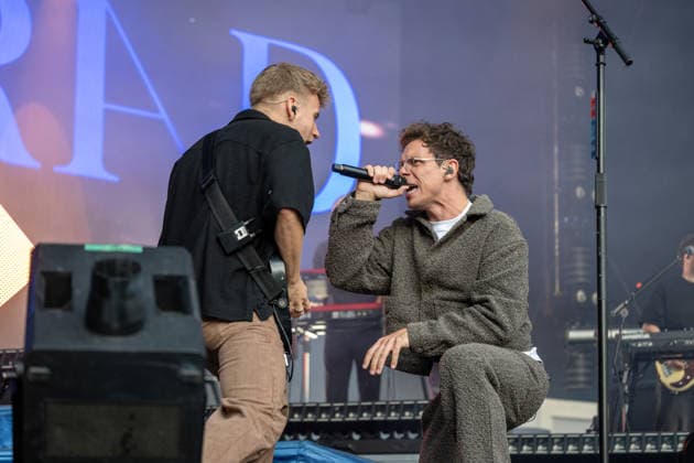 Feiern Tag der Deutschen Einheit in Bremen - Feierlichkeiten zum Tag der Deutschen Einheit 2026, Bremen, 04.10.2026 Bremen, Bürgerfest, Konzert Kamrad Bremen, Deutschland, 04.10.26: Feiern Tag der Dt. Einheit in Bremen im Marktplatz, Rathaus am 04.10.2026 in Bremen, Deutschland. (Foto von Axel Kaste), Konzert Kamrad Bremen Marktplatz, Rathaus Freie Hansestadt Bremen Deutschland