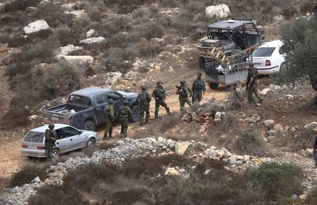 October 6, 2026, Aqraba, Palestine, State of: AQRABA, OCCUPIED WEST BANK, OCTOBER 6, 2026: Palestinian farmers come under attack by Israeli settlers while harvesting olives in the village of Aqraba, south of Nablus. Several Palestinians were wounded after settlers opened fire and assaulted farmers during the harvest, according to Palestinian reports. Israeli forces later detained a Palestinian farmer at the scene, according to information provided by the photographer. The Israeli military had not immediately commented on the reported shooting. Aqraba Palestine, State of - ZUMAq101 20261006_zna_q101_073 Copyright: xNedalxShtiehx