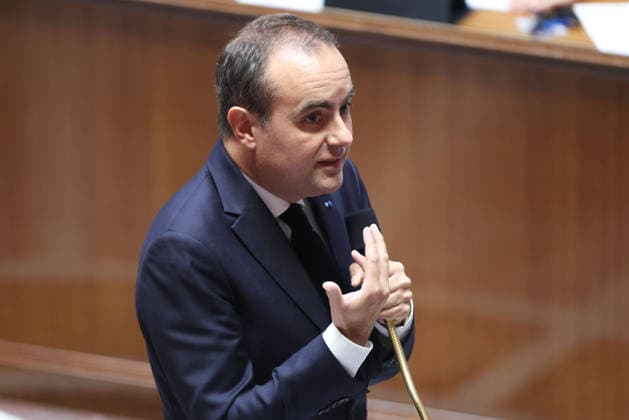 AssembleÌe Nationale - QAG du 6 octobre 2026 Sà bastien Lecornu Sà ance des Questions d Actualità s au Gouvernement à l AssembleÌe Nationale à Paris, le 6 octobre 2026. Current Affairs Question Period with the Government at the National Assembly in Paris, October 6, 2026. Copyright: xFabricexChasseryx