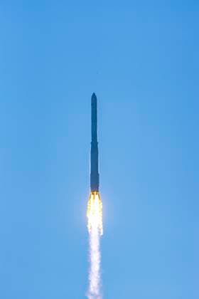 October 7, 2026, Goheung, South Jeolla, SOUTH KOREA: Oct 7, 2026-Goheung, South Korea-South Korea s Nuri space rocket lifts off from the Naro Space Center in Goheung, about 400 kilometers south of Seoul, on Oct. 7, 2026. South Korea launched its homegrown Nuri rocket Wednesday on its fifth flight, placing 15 satellites into orbit, including five that will form part of the country s first domestically launched microsatellite constellation. Goheung SOUTH KOREA - ZUMAs168 20261007_zih_s168_013 Copyright: xKoreaxAerospacexAdministrationx