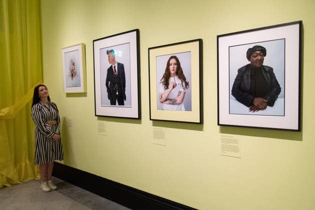 Tim Walker s Fairyland: Love and Legends Photo Call at National Portrait Gallery, London, UK - 7 October 2026 A staff member views (L-R) - Shon Faye , Joelle Taylor , Alice Oseman , Lady Phill all by Tim Walker as part of The National Portrait Gallery s Tim Walker s Fairyland: Love and Legends Exhibition which runs from 9th October 2026 - 7th February 2027 at National Portrait Gallery in London, England, UK on Wednesday 7 October, 2026., Credit:Justin Ng Avalon UK, England, London, National Portrait Gallery Copyright: xJustinxNgx xAvalonx 1141202422
