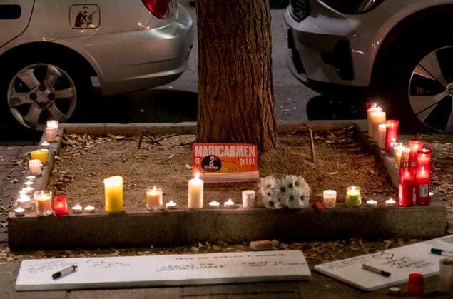 Maricarmen Abascal, who became a symbol of the fight for housing after her eviction, has died. Several people leave candles and messages at Maricarmen’s home on October 7, 2026, in Madrid, Spain. Maricarmen Abascal, who became a symbol of the housing rights movement that led to the Puerta del Sol encampment after being evicted from the home in Retiro where she had lived for 70 years, died on Wednesday, as confirmed by the Tenants’ Union. The woman had been hospitalized at Gregorio Maranón Hospital since September 23. On that day, she was carried out on a stretcher from her home on Alcalde Sainz de Baranda Street after the eviction order was enforced, despite protests from dozens of activists, and transferred to the Madrid hospital due to h Copyright: xAlbertoxOrtegax 7827353