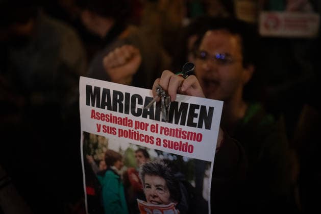 Maricarmen Abascal, who became a symbol of the fight for housing after her eviction, has died. Dozens of people protested in support of Maricarmen in front of the Congress of Deputies on October 7, 2026, in Madrid, Spain. Maricarmen Abascal, who became a symbol of the housing rights movement that led to the Puerta del Sol encampment after being evicted from the home in Retiro where she had lived for 70 years, died on Wednesday, as confirmed by the Tenants’ Union. The woman had been hospitalized at Gregorio Maranón Hospital since September 23. On that day, she was carried out on a stretcher from her home on Alcalde Sainz de Baranda Street after the eviction order was enforced, despite protests from dozens of activists, and transferred to th Copyright: xFernandoxSanchezx 7827428