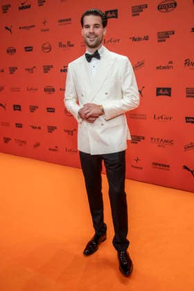 ABB ABOUTYOU- Paul Bunne zu Gast auf dem Orangenen Teppich bei der ABOUT YOU Opera Fashion Show im Admiralspalast am 07.10.2026 in Berlin Berlin Deutschland