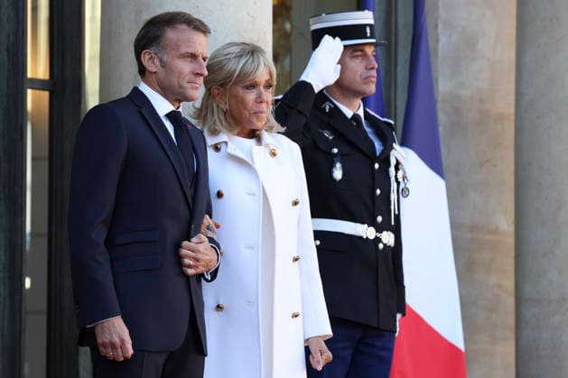 NEWS : Visite d Etat de Frank-Walter Steinmeier - Paris - 08 10 2026 Accueil de Frank-Walter Steinmeier, Prà sident de la Rà publique fà dà rale d Allemagne et de Elke Budenbender par Emmanuel Macron, Prà sident de la Rà publique et Brigitte Macron ce jeudi 8 octobre au palais de l™Elysà e ParisFrance Copyright: xMichtofx