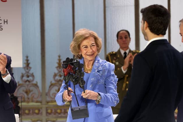 Queen Sofía Presides Over the 2026 Mapfre Foundation Social Awards Ceremony Queen Sofía during the 2026 Mapfre Foundation Social Awards ceremony at the Real Casino de Madrid on October 8, 2026, in Madrid, Spain. These awards recognize the commitment, generosity, and solidarity of individuals and institutions that have carried out outstanding initiatives for the benefit of society, to Teresa Perales, Ayúdame3D, AESLEME, and Cortijo Guadiana. QUEEN INFANTA AWARDS CASINO MAPFRE FOUNDATION Raú Madrid Madrid, Spain Copyright: xRaulxTerrelx 7828283