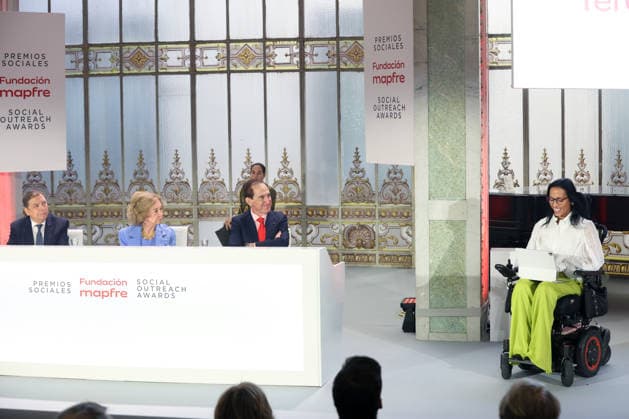 Queen Sofía Presides Over the 2026 Mapfre Foundation Social Awards Ceremony The Minister of Agriculture, Fisheries, and Food, Luis Planas, Queen Sofía, Antonio Huertas Mejías, and Teresa Perales during the 2026 Mapfre Foundation Social Awards Ceremony, at the Real Casino de Madrid, on October 8, 2026, in Madrid, Spain. These awards recognize the commitment, generosity, and solidarity of individuals and institutions that have carried out outstanding initiatives for the benefit of society: Teresa Perales, Ayúdame3D, AESLEME, and Cortijo Guadiana. QUEEN INFANTA AWARDS CASINO MAPFRE FOUNDATION Raú Madrid Madrid, Spain Copyright: xRaulxTerrelx 7828300