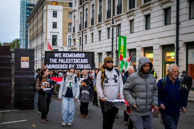 Pro-Palestine Silent Funeral Procession Central London, October 8, 2026 A pro-Palestine silent funeral procession took place in Central London, with demonstrators walking in silence to remember Palestinians killed in the conflict in Gaza. Participants carried Palestinian flags and placards, while some held a coffin and others carried effigies wrapped in burial shrouds, symbolising those killed in the conflict., Credit:Zak Irfan Avalon Copyright: xZakxIrfanx xAvalonx 1141557261