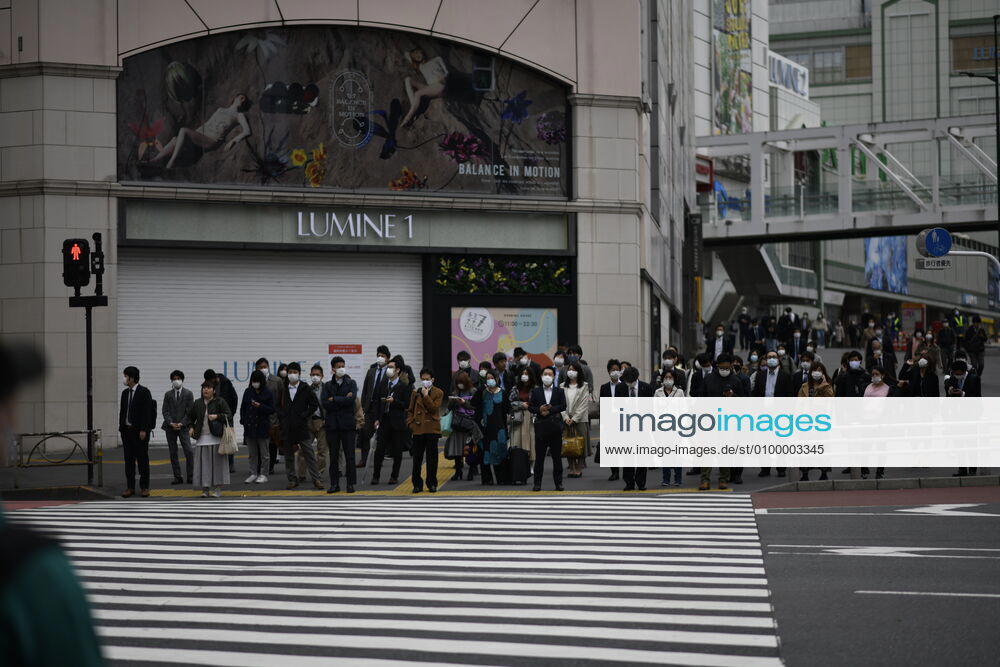 Commuters wearing face mask head to work early morning during a rush hour in Tokyo amid concerns of the COVID-19 coronavirus on Monday, April 27, 2020. Japanese Prime Minister Shinzo Abe declared a nationwide State of Emergency last week urging people to stay home to prevent the spreading of the coronavirus throughout the country. (Photo: Richard Atrero de Guzman AFLO) (125743370)