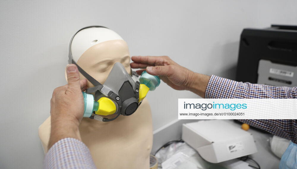 Production of face shields and face masks with 3D printer in Rzeszow Production of face shields and face masks with 3D printer in one of the public schools on April 27, 2020 in Rzeszow, Poland EN_01426474_0003