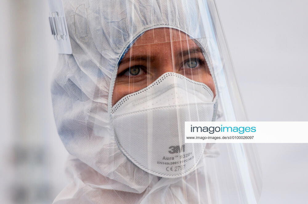 Medic seen during her work at the COVID-19 drive-thru in Gdansk. The COVID-19 drive-thru testing center was opened in Gdansk on April 27. Tests are taken after prior registration. Patients without getting out of the car may be tested for coronavirus. Gdansk Poland - ZUMAs227 20200427_zip_s227_005